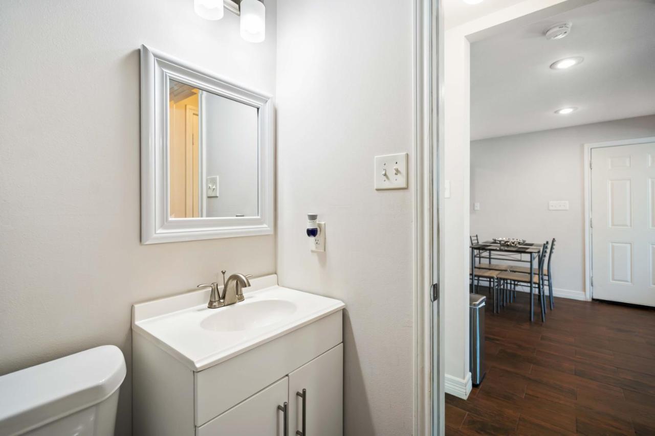 Stunning & Vibrant Apt 7 Min From Tx Med Center Houston Zewnętrze zdjęcie
